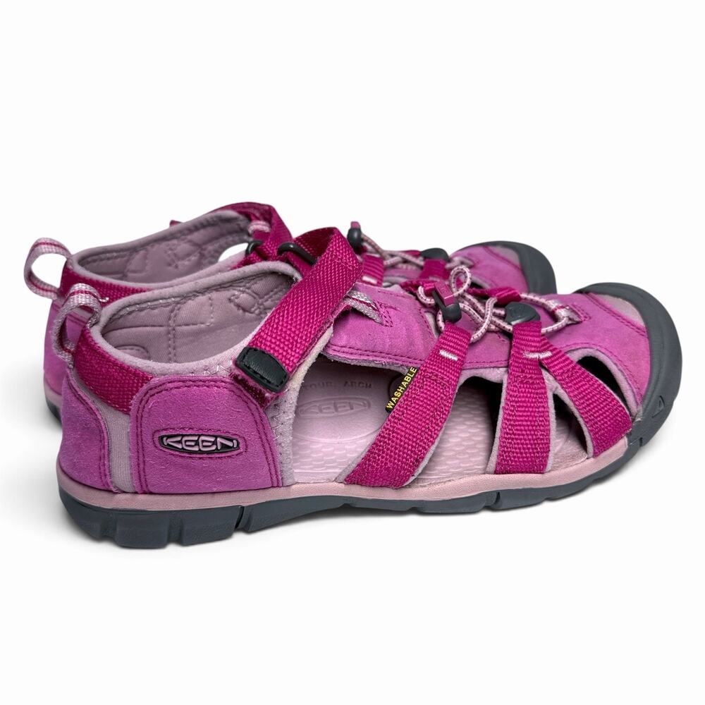 KEEN Womens Sz 5 Pink Washable Closed Toe Outdoor Sport Hiking Sandals